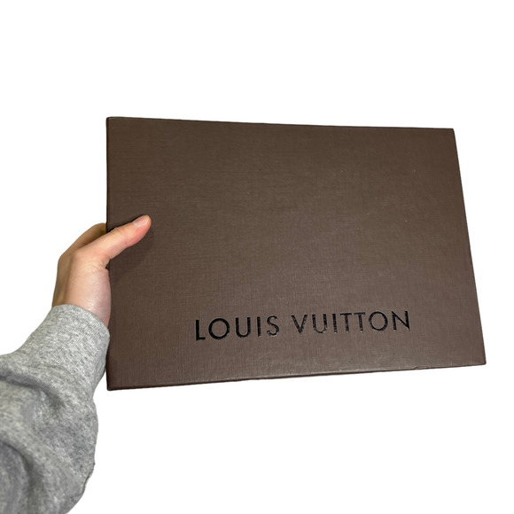 Louis Vuitton Sunset Boulevard Vernis Amarante envelope clutch removable strap - Picture 10 of 10